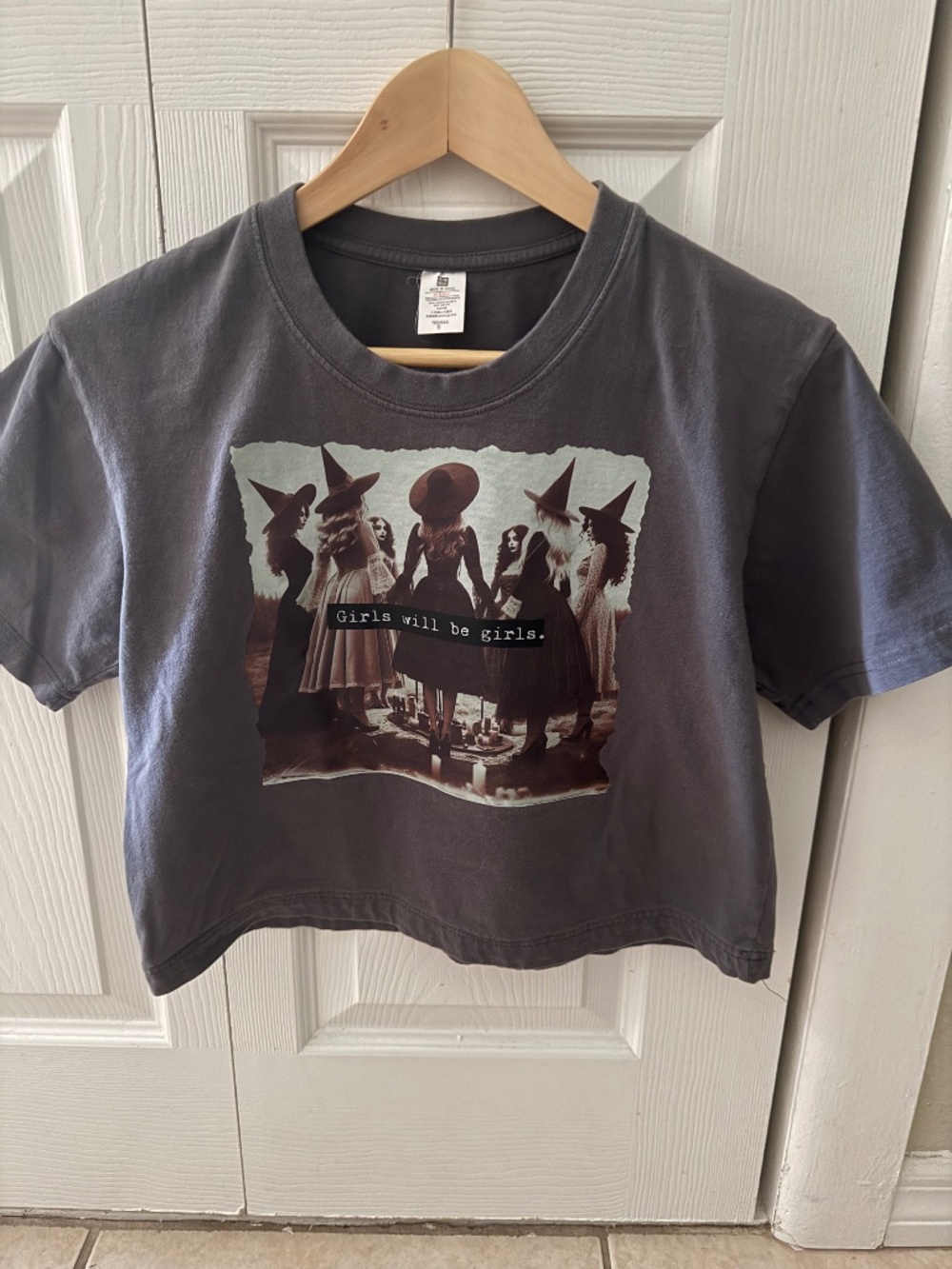 "Girls Will Be Girls" Witches Crop Tee 🖤🕯️| Small